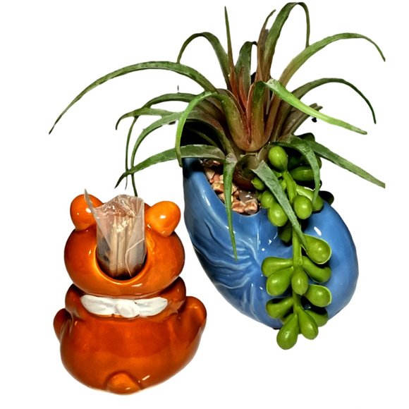 Vtg 1950's Set of (3) Honey Bear Salt & Pepper Shakers & Toothpick Holder - Picture 8 of 9